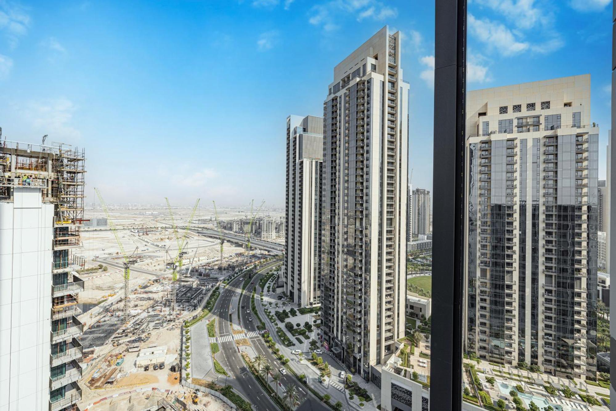 Superhost! Luxury 1 Bedroom Creek Harbour Apartment